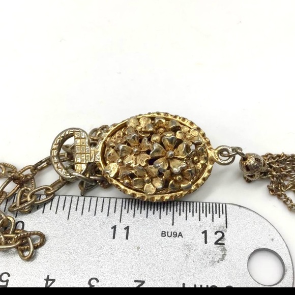 VTG Puff Gold Carved Cameo - Classic Cameo & Floral Tassel Necklace - Picture 8 of 11